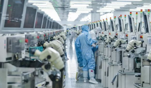 中国芯片巨头登顶全球前三 中芯国际与超235亿营收成就合力推动数字化转型和实现全新改版